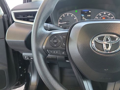 Certified 2025 Toyota Corolla LE image 17