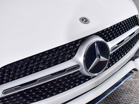 Certified 2022 Mercedes-Benz GLC 300 4MATIC image 9