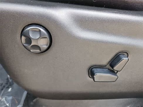 Used 2020 Jeep Grand Cherokee Altitude image 18