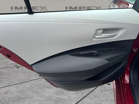 Used 2026 Toyota Corolla LE FWD image 23