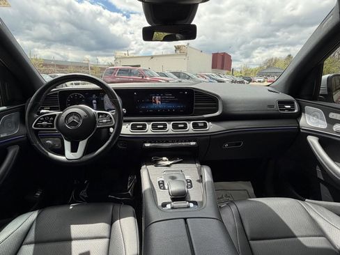Used 2020 Mercedes-Benz GLS 450 4MATIC image 25