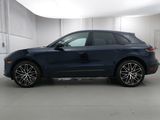 Certified 2023 Porsche Macan image 2