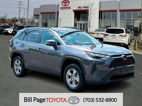 Used 2025 Toyota RAV4 XLE AWD/4WD image 1