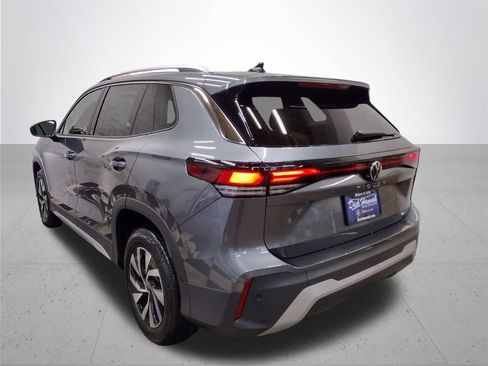 New 2026 Volkswagen Tiguan S image 10