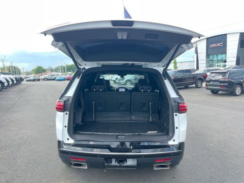 Used 2023 Chevrolet Traverse Premier w/ Redline Edition image 32