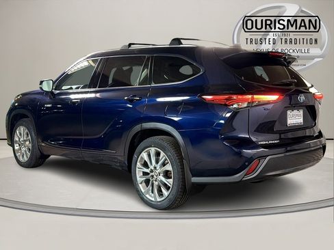 Used 2021 Toyota Highlander Limited image 3