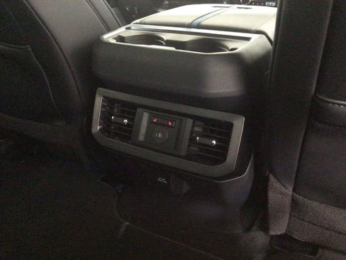 New 2026 Ford F250 Platinum image 29