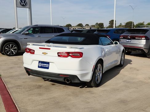 Used 2023 Chevrolet Camaro LT RWD image 7