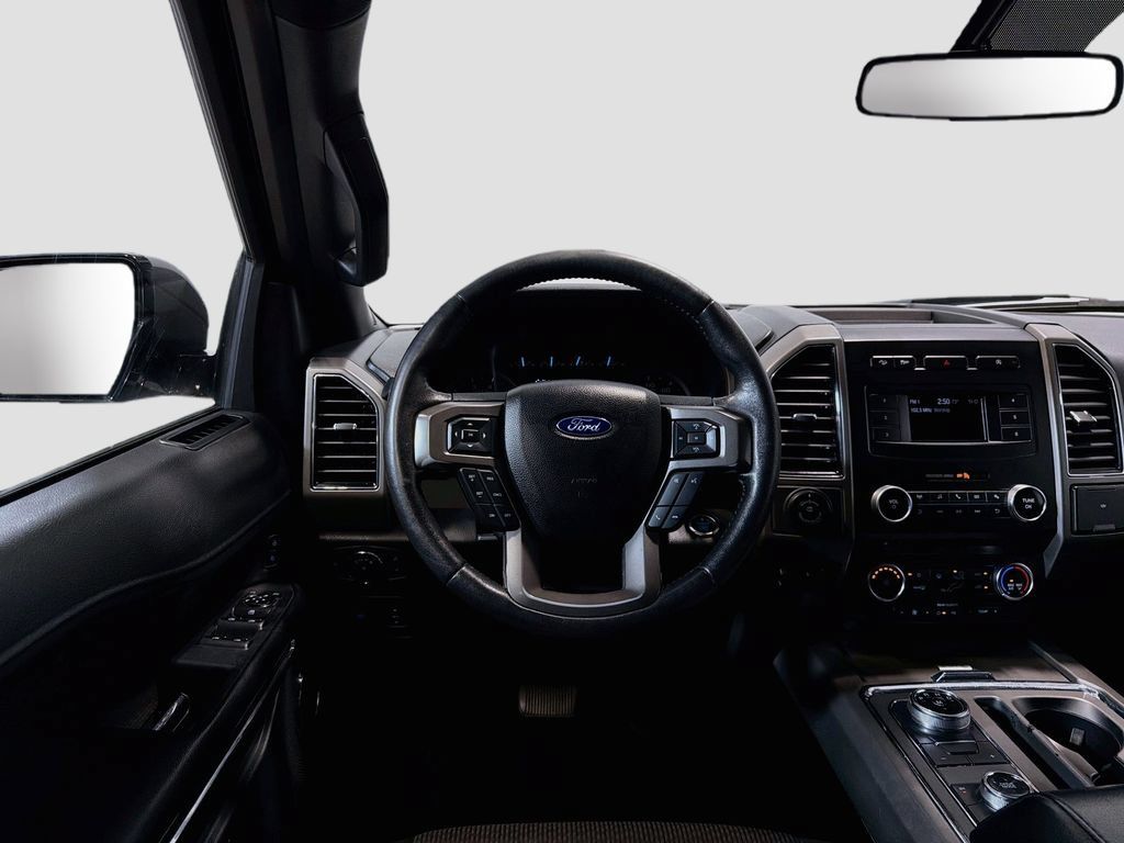 Used 2018 Ford Expedition XLT AWD/4WD image 21