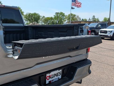 New 2026 GMC Sierra 3500 Denali w/ Denali Reserve Package AWD/4WD image 37