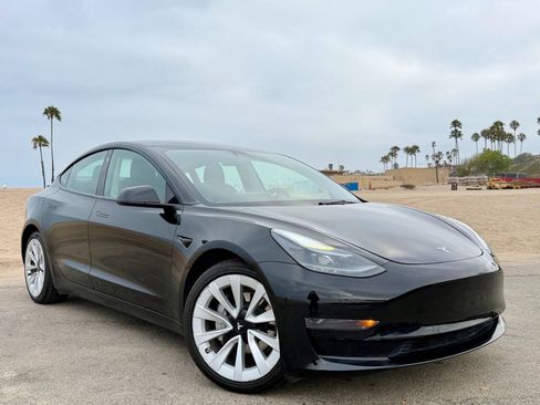 Used 2023 Tesla Model 3 Standard Range RWD image 6