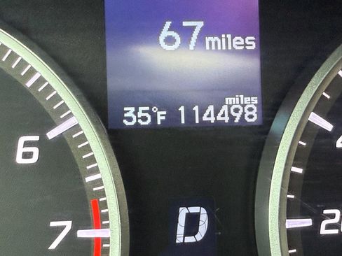 Used 2013 Acura ILX w/ Premium Package image 4