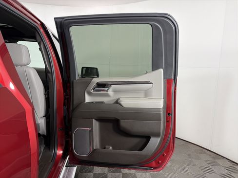 Used 2023 Chevrolet Silverado 1500 LTZ image 38