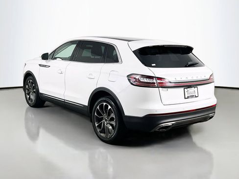 Used 2022 Lincoln Nautilus Reserve w/ Luxury Package AWD/4WD image 7