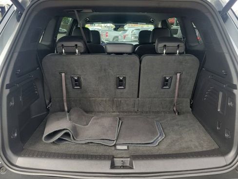 Used 2025 Buick Enclave Preferred AWD/4WD image 6