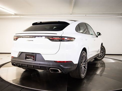 Certified 2023 Porsche Cayenne Coupe AWD/4WD image 7