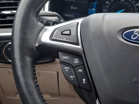 Used 2019 Ford Edge Titanium w/ Cold Weather Package AWD/4WD image 21