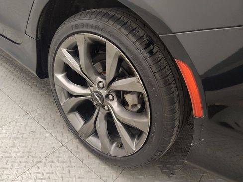 Used 2016 Chrysler 200 S image 31