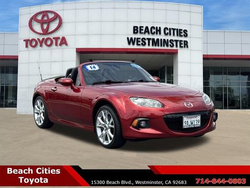 Used 2014 MAZDA MX-5 Miata Grand Touring w/ Premium Package RWD image 2