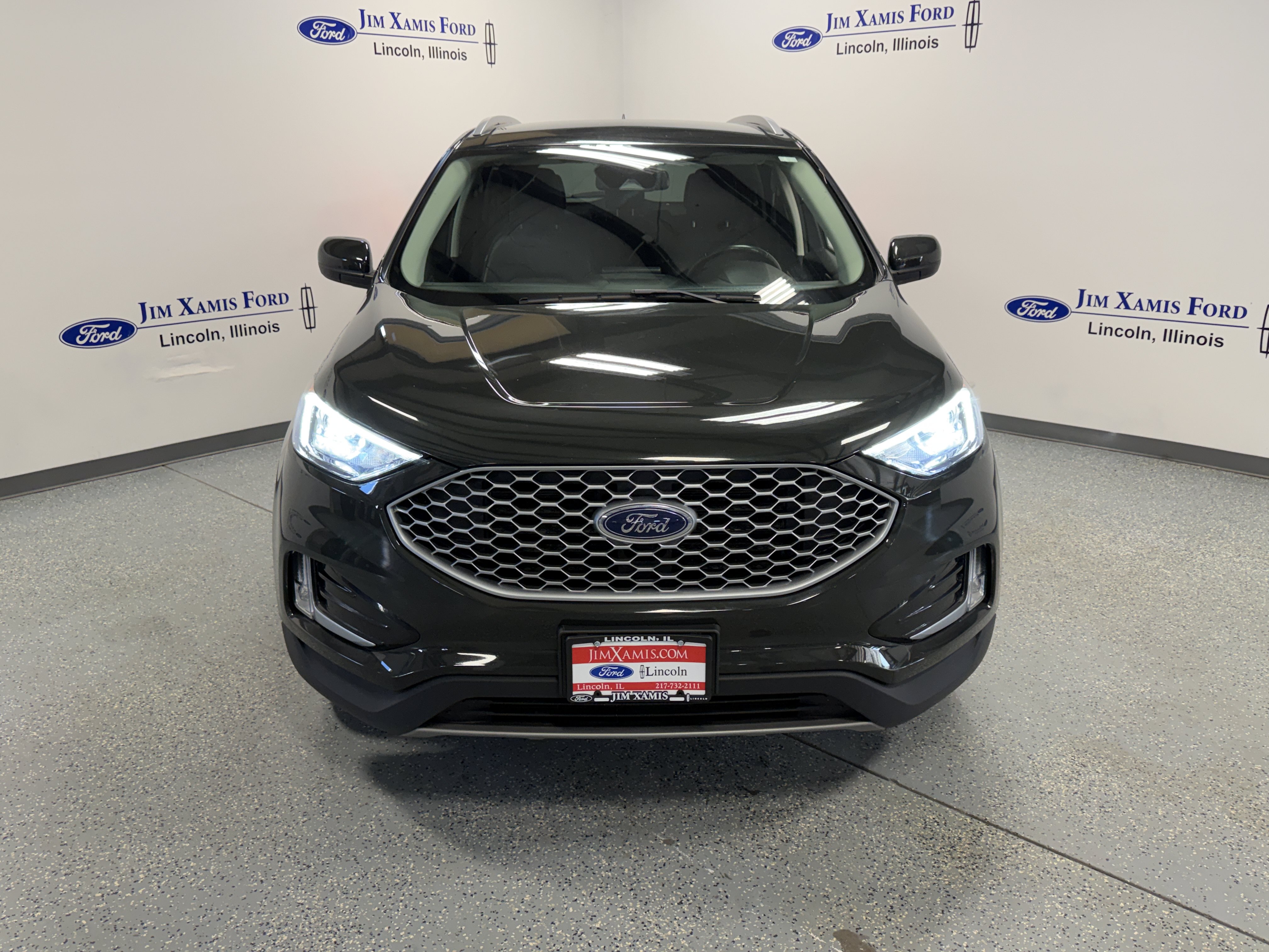 Used 2023 Ford Edge SEL w/ Convenience Package AWD/4WD image 2