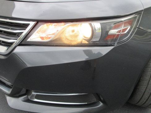 Used 2015 Chevrolet Impala LT FWD image 38