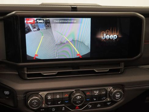 Used 2026 Jeep Wrangler Unlimited Rubicon image 34