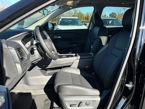 New 2026 Nissan Rogue Dark Armor image 12