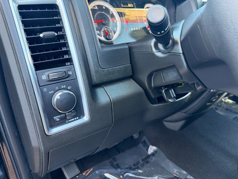 Used 2023 RAM 1500 Warlock AWD/4WD image 22