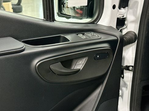 Used 2026 Mercedes-Benz Sprinter 2500 image 18