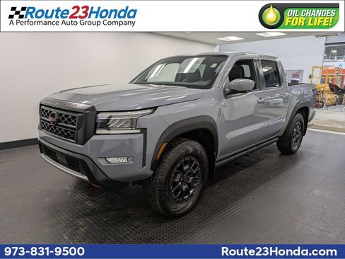 Used 2022 Nissan Frontier PRO-4X w/ Pro-4X Premium Package image 1
