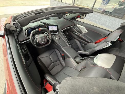 Used 2022 Chevrolet Corvette Stingray Premium Conv w/ Z51 Performance Package RWD image 26