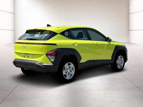 New 2025 Hyundai Kona SE FWD image 7