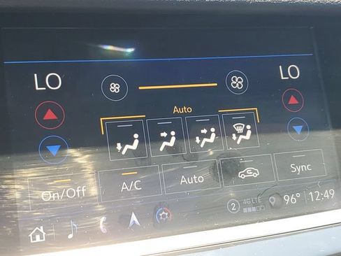 Certified 2024 Cadillac XT5 Premium Luxury w/ Technology Package AWD/4WD image 15