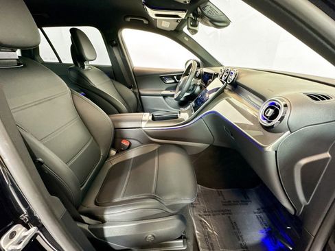 Certified 2025 Mercedes-Benz GLC 300 image 26
