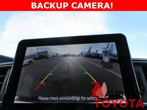 Used 2023 Ford Explorer XLT w/ Equipment Group 202A image 22