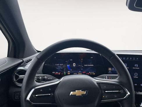 Used 2024 Chevrolet Blazer EV LT image 10