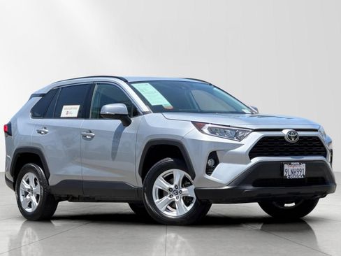 Used 2021 Toyota RAV4 XLE w/ Carpet Mat Package (TMS) AWD/4WD image 1