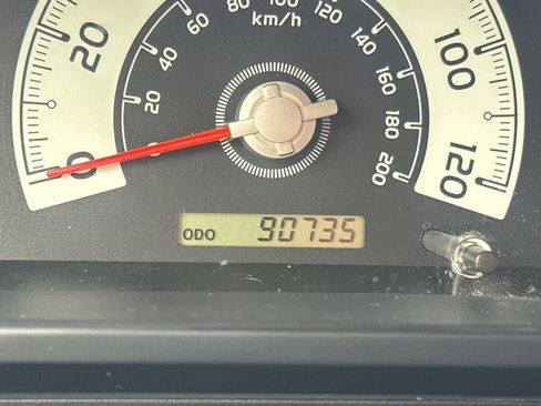 Used 2014 Toyota FJ Cruiser 4WD w/ Upgrade Package image 23