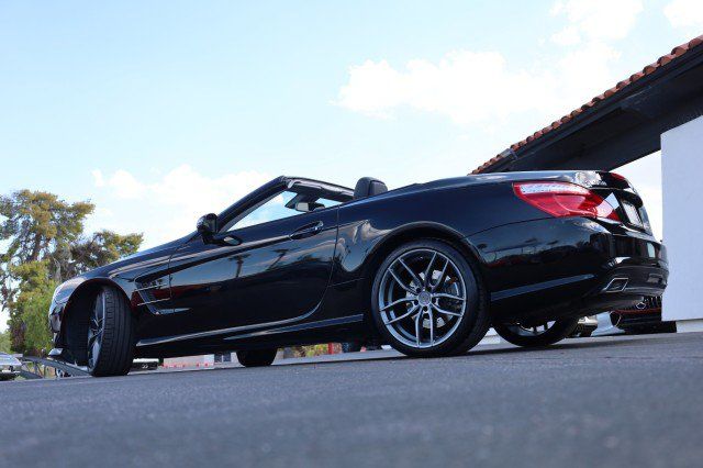 Used 2014 Mercedes-Benz SL 550 image 18