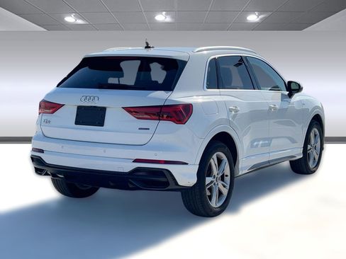 Certified 2022 Audi Q3 2.0T Premium w/ Convenience Package image 9