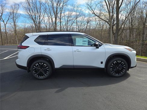 New 2026 Nissan Rogue SV AWD/4WD image 2