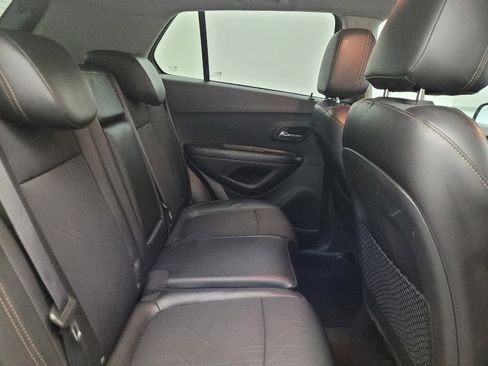 Used 2021 Chevrolet Trax LT w/ Driver Confidence Package FWD image 19