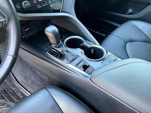 Used 2018 Toyota Camry XSE w/ Protection Package (Q2) image 14