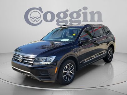 Used 2018 Volkswagen Tiguan SE w/ Panoramic Sunroof Package
