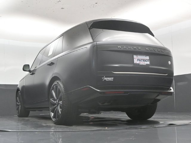 Used 2024 Land Rover Range Rover SV AWD/4WD image 50