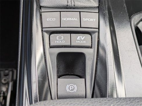 Used 2025 Toyota Camry SE image 22