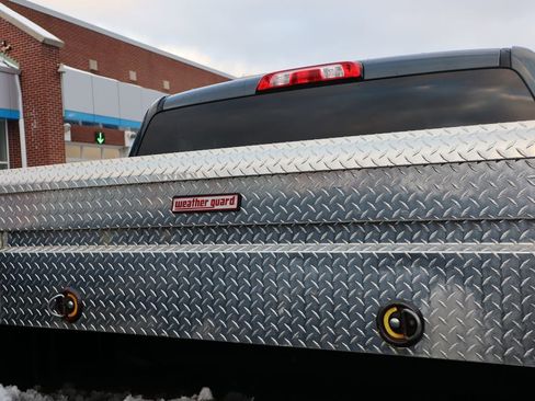 Used 2019 Chevrolet Silverado 1500 LT w/ All Star Edition image 39