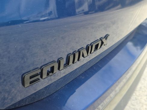 Used 2022 Chevrolet Equinox RS w/ Infotainment Package image 10