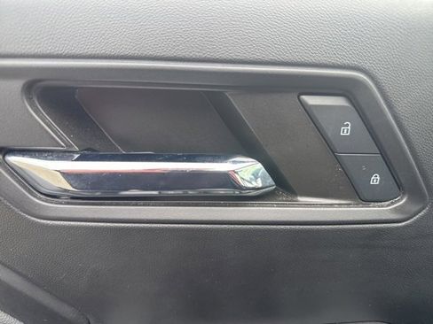 Used 2024 GMC Canyon Elevation w/ Convenience Package image 14