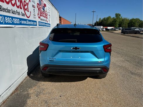 Used 2025 Chevrolet Trax RS w/ Driver Confidence Package image 4
